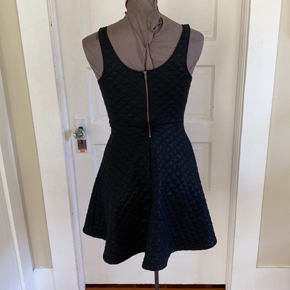 Express‎ XS - Picture 4 of 6